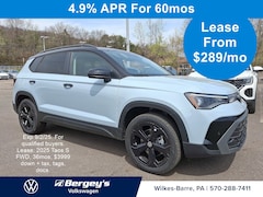 2025 Volkswagen Taos 1.5T SE Black SUV