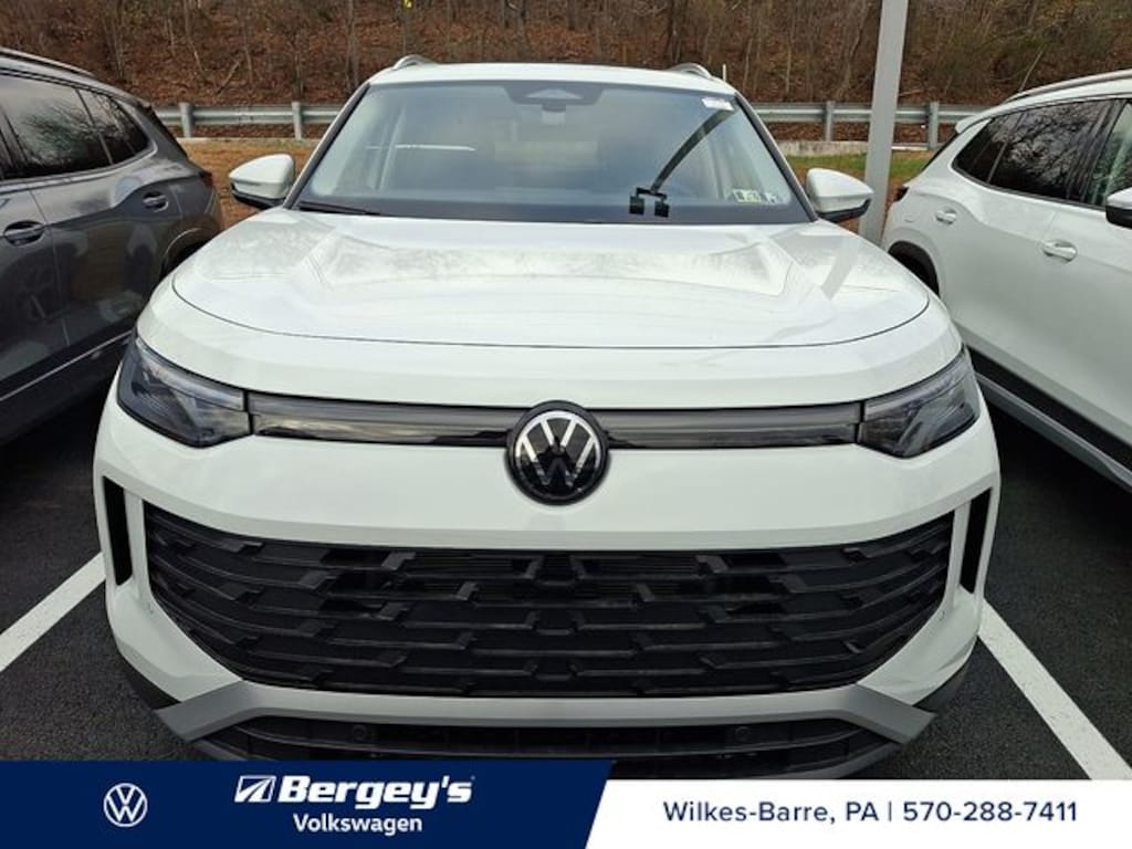 New 2026 Volkswagen Tiguan 2.0T SE SUV