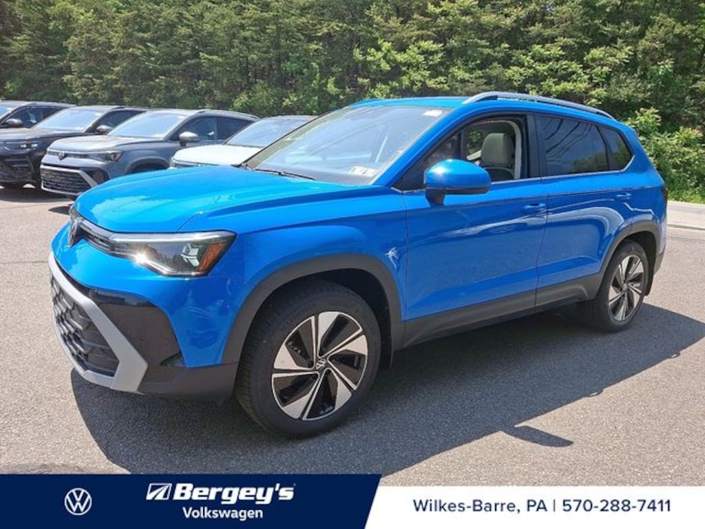 New 2025 Volkswagen Taos 1.5T SE SUV