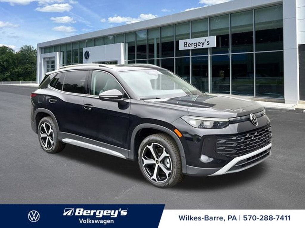 New 2026 Volkswagen Tiguan SE SUV