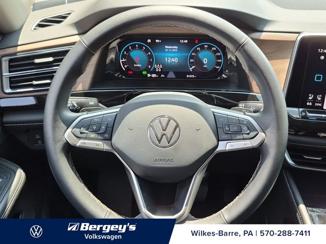 2025 Volkswagen Atlas SE w/Tech - Photo 16