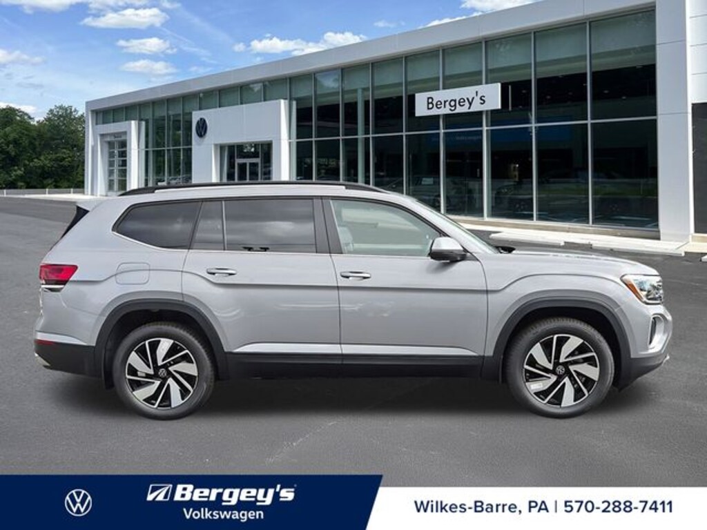 New 2026 Volkswagen Atlas SE w/Technology SUV