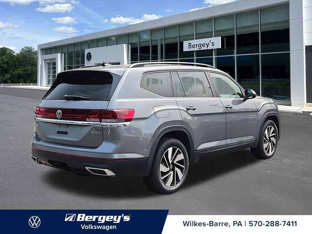 2025 Volkswagen Atlas SE w/Tech - Photo 6