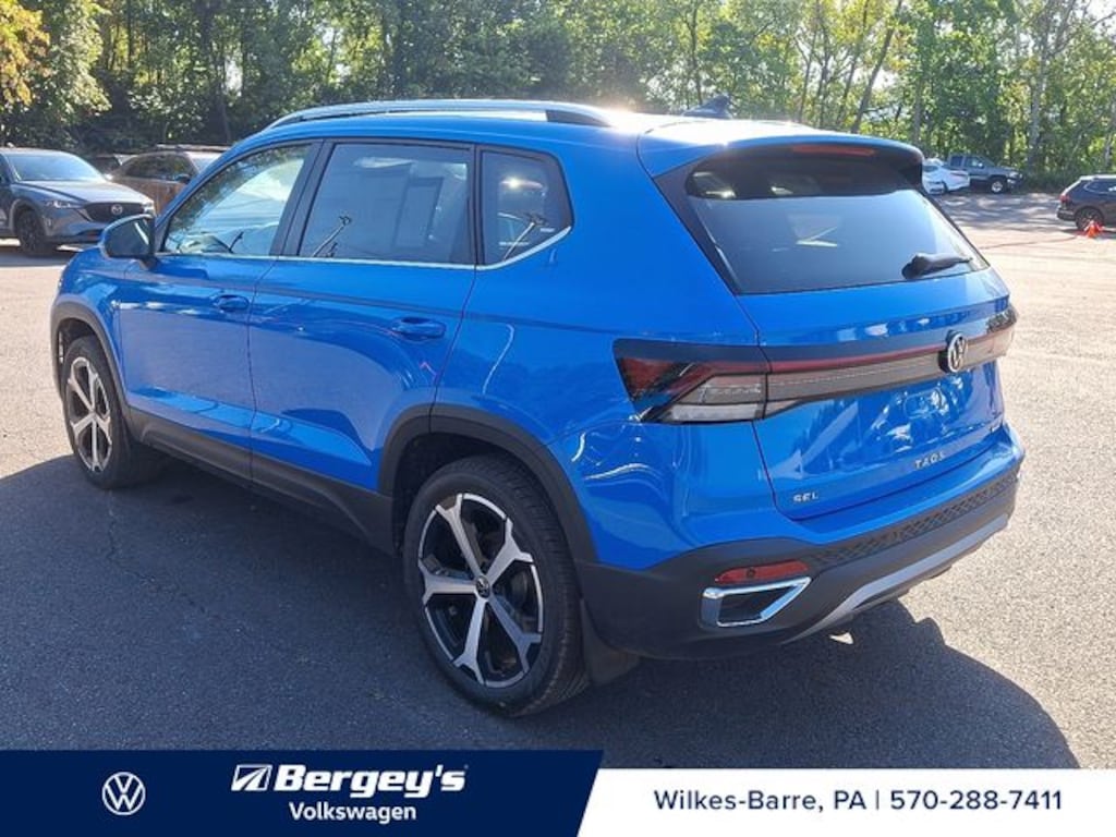 New 2025 Volkswagen Taos 1.5T SEL SUV