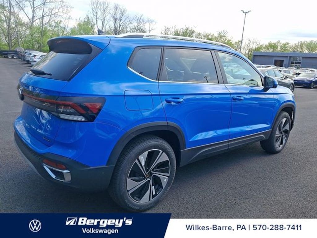 New 2026 Volkswagen Taos 1.5T SE SUV