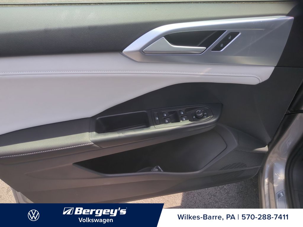2026 Volkswagen Taos SE - Photo 14