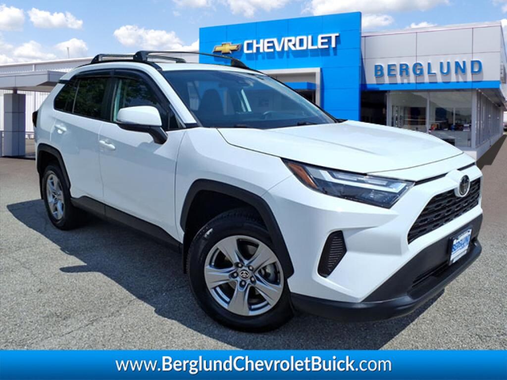 Used 2022 Toyota RAV4 XLE