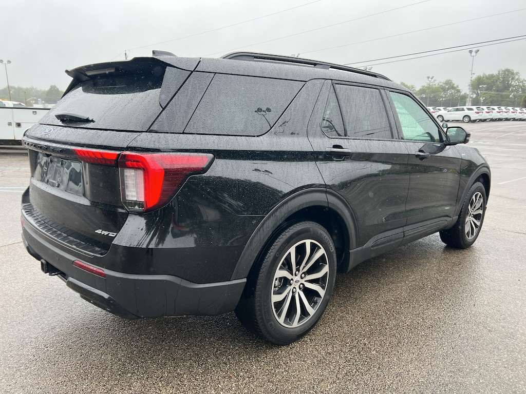 Used 2026 Ford Explorer ST-Line