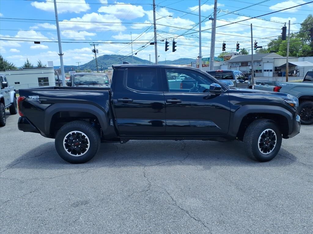 Used 2025 Toyota Tacoma TRD Off Road Truck