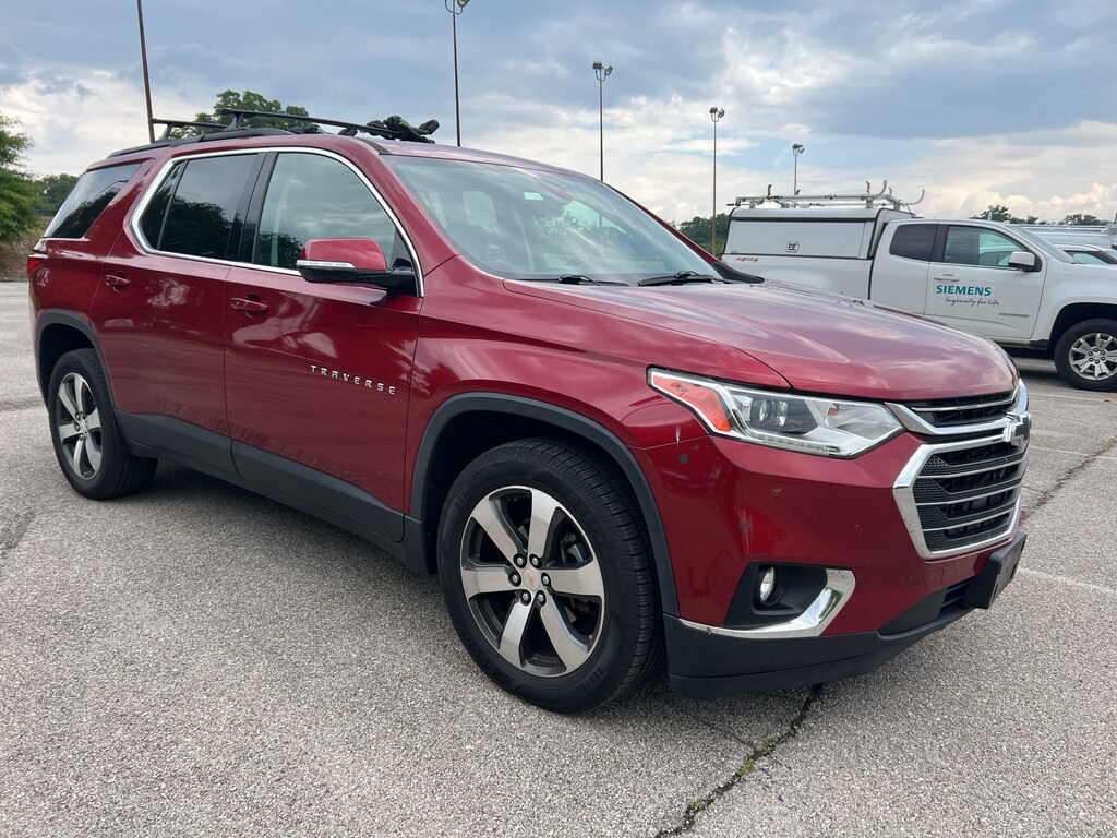 Used 2019 Chevrolet Traverse LT Leather SUV