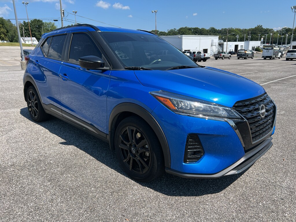 Used 2023 Nissan Kicks SR Xtronic CVT SUV