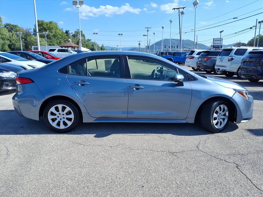 Used 2021 Toyota Corolla LE Sedan