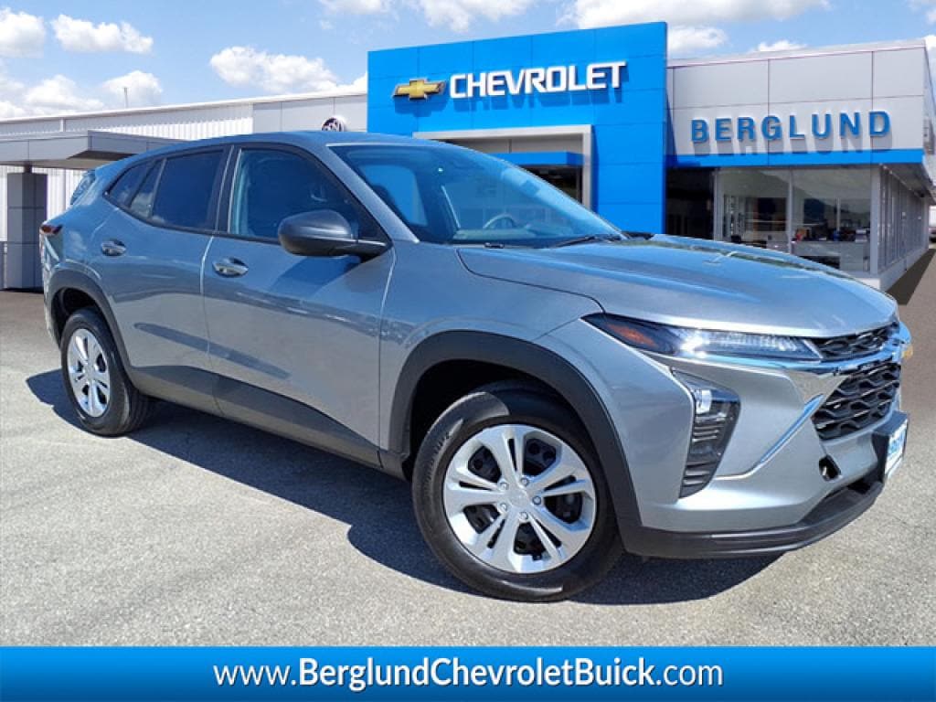 Used 2026 Chevrolet Trax LS SUV