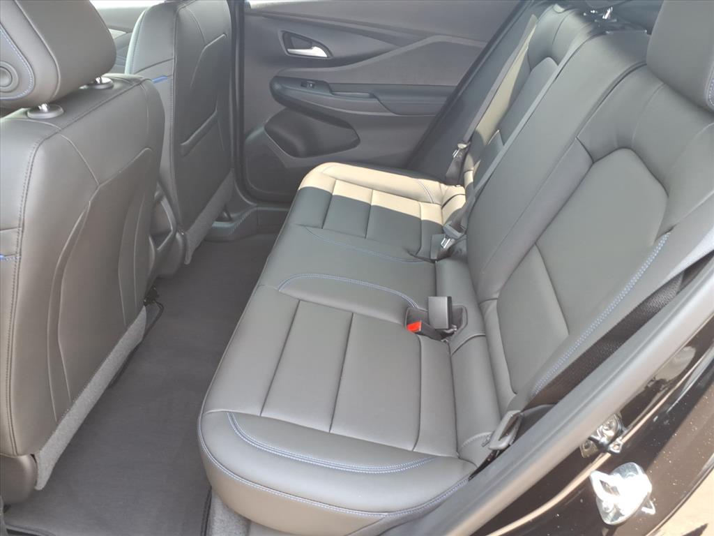 2026 Buick Envista Sport Touring - Photo 10