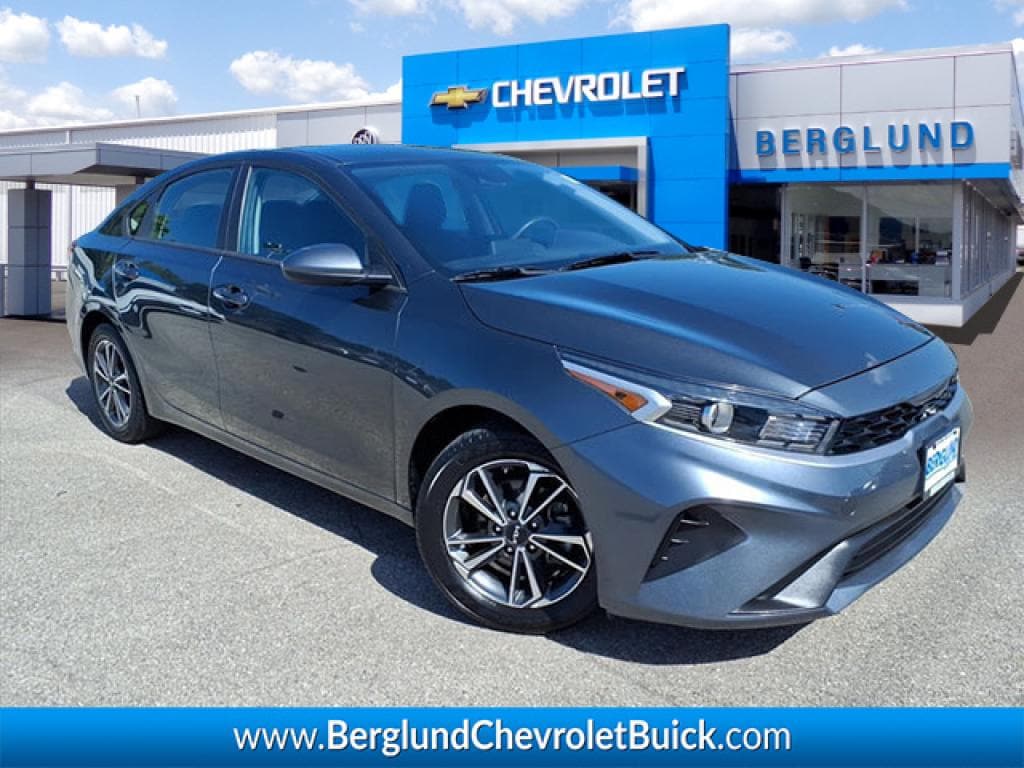 Used 2023 Kia Forte LXS Sedan