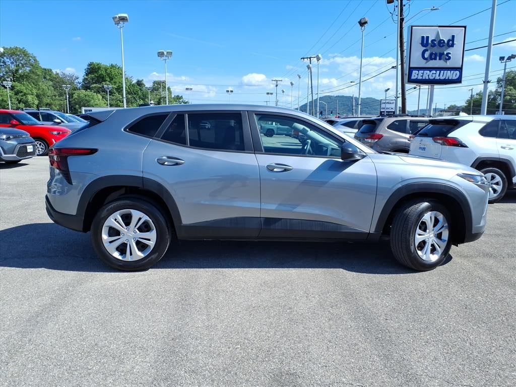 Used 2026 Chevrolet Trax LS SUV