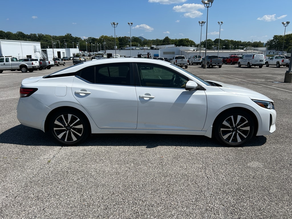 Used 2024 Nissan Sentra SV Xtronic CVT Sedan