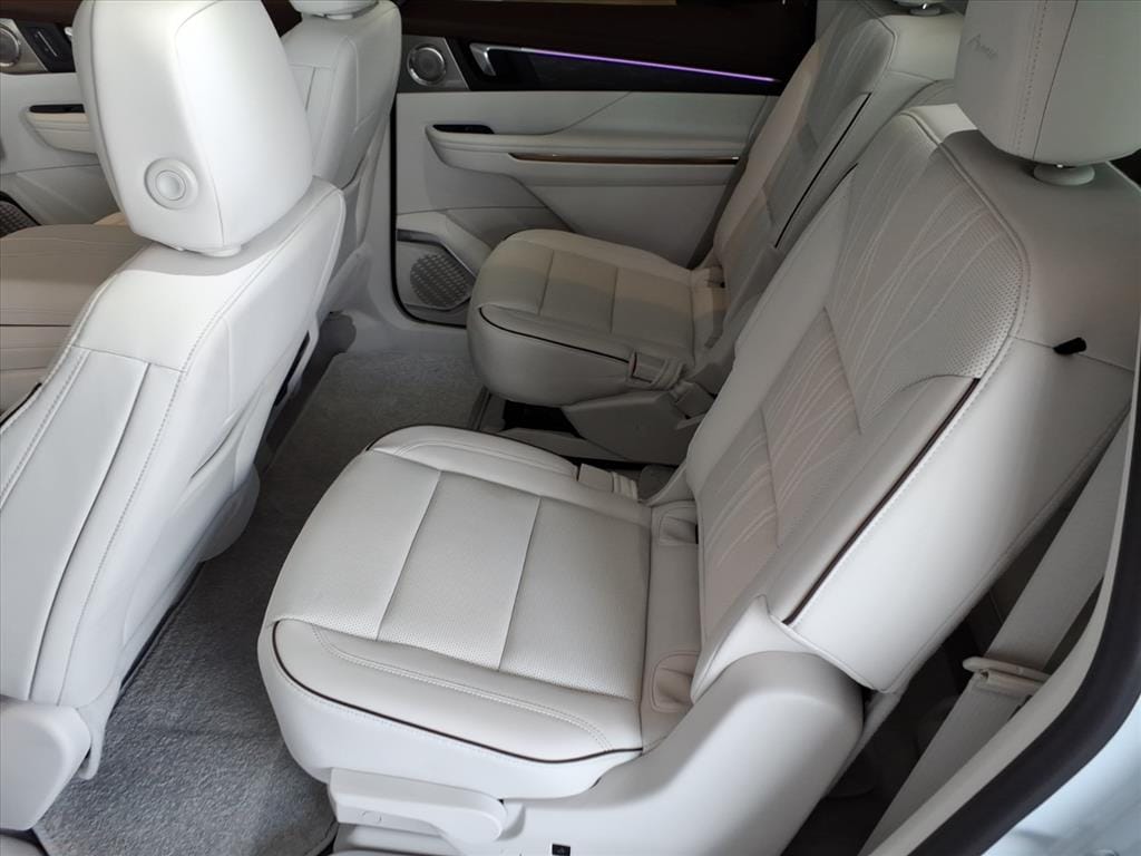 2026 Buick Enclave Avenir - Photo 10