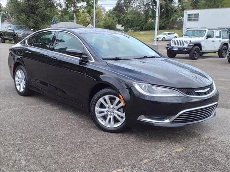 Used 2016 Chrysler 200 Limited with VIN 1C3CCCAB0GN149290 for sale in Roanoke, VA