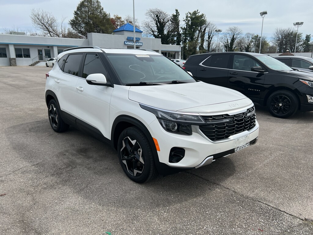 Used 2025 Kia Seltos EX