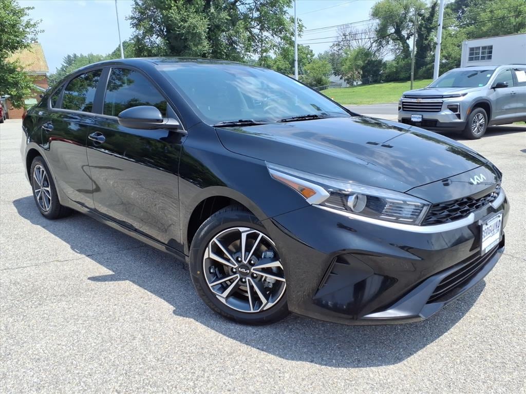 Used 2023 Kia Forte LXS