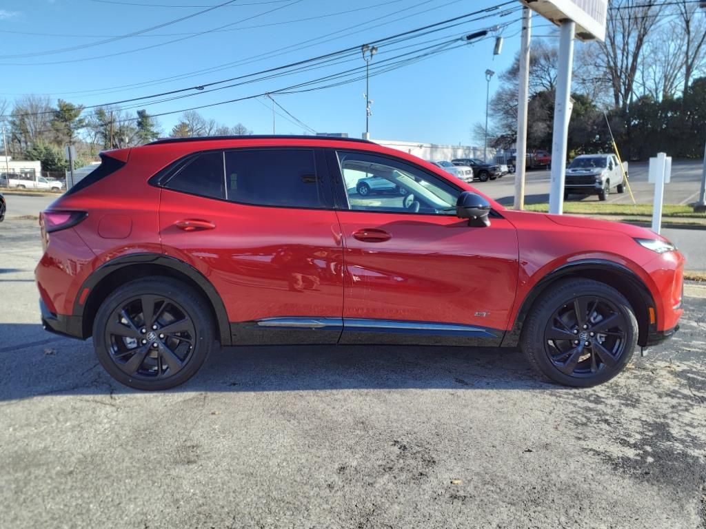 2025 Buick Envision Sport Touring photo 3