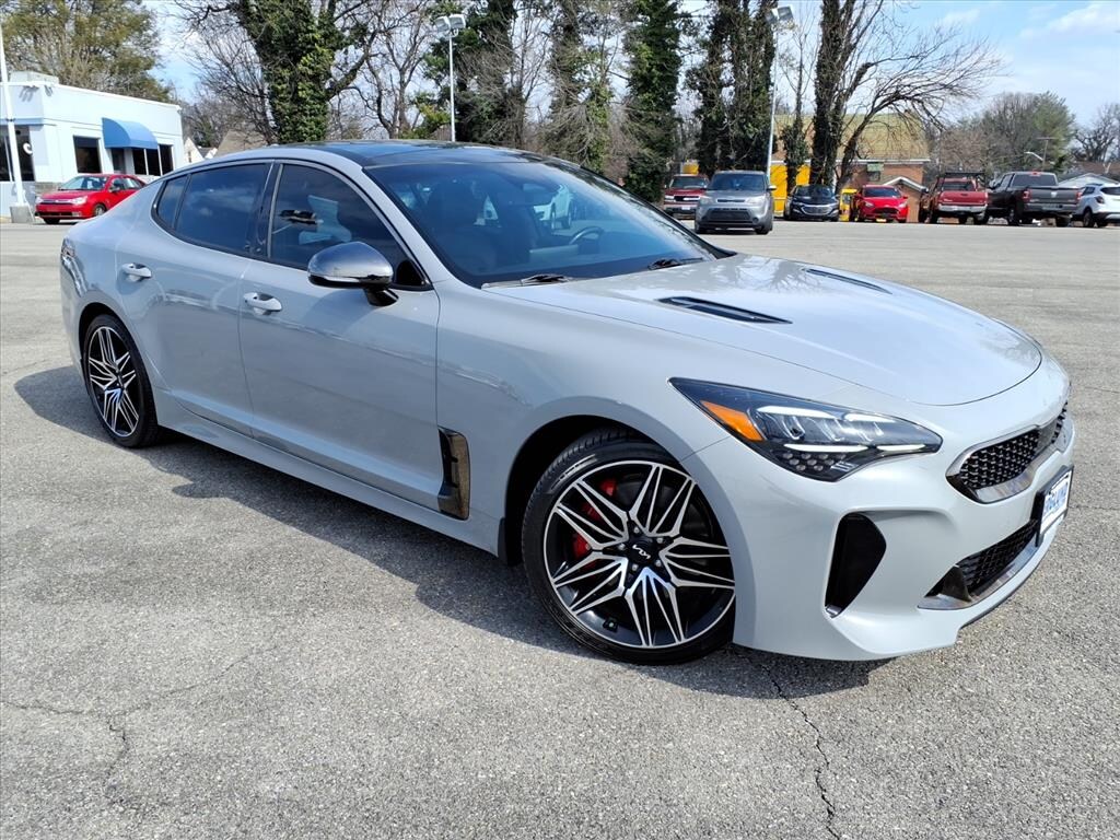 Used 2022 Kia Stinger GT1
