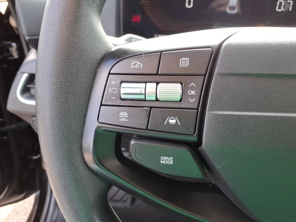 2025 Kia K4 LXS - Photo 24