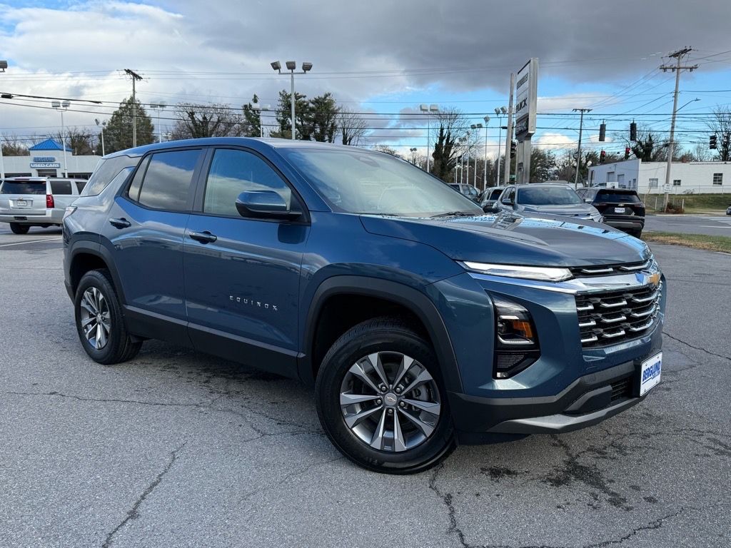 2026 Chevrolet Equinox LT's photo