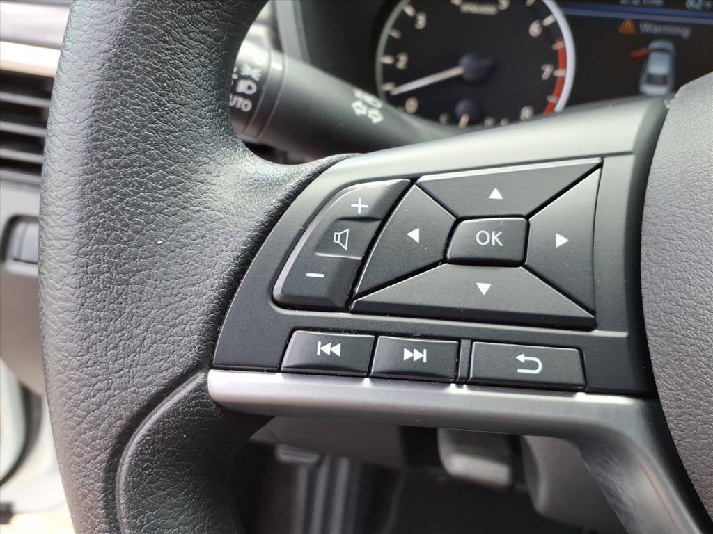 2025 Nissan Altima SV - Photo 25