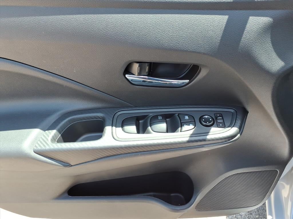 2025 Nissan Versa Sedan SV - Photo 19