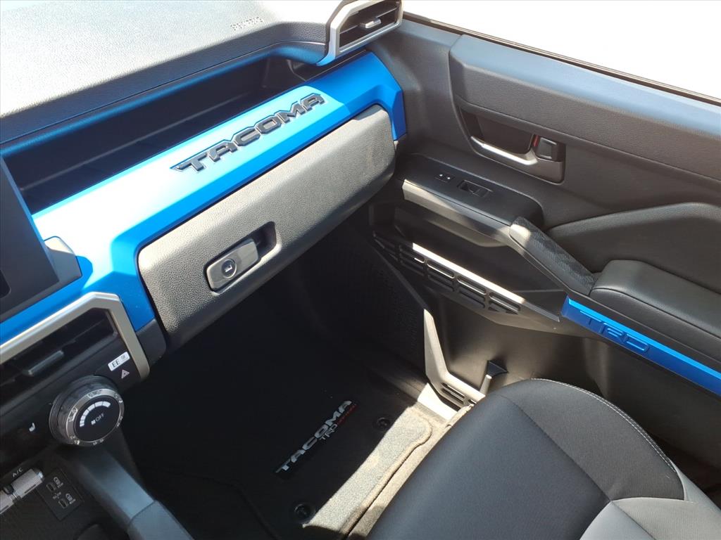 2025 Toyota Tacoma TRD Off Road - Photo 34