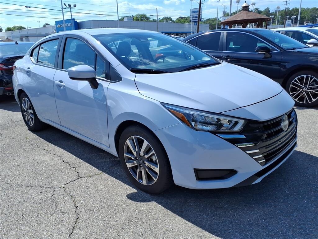 Used 2025 Nissan Versa 1.6 SV Sedan