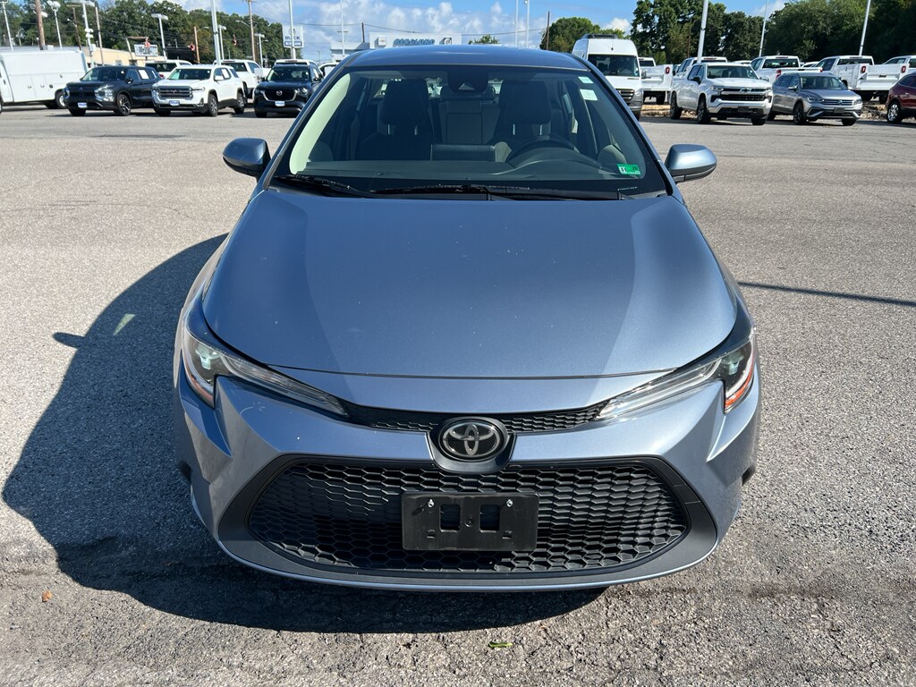Used 2021 Toyota Corolla LE Sedan
