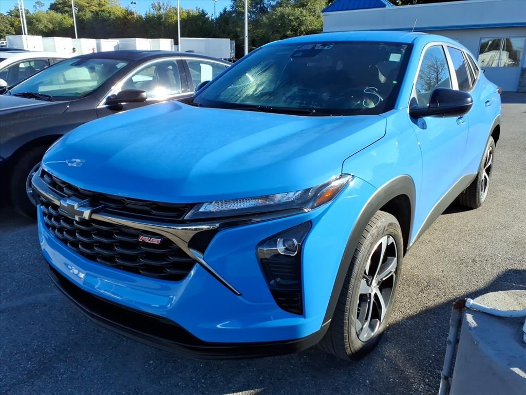 2024 Chevrolet Trax 1 photo 2