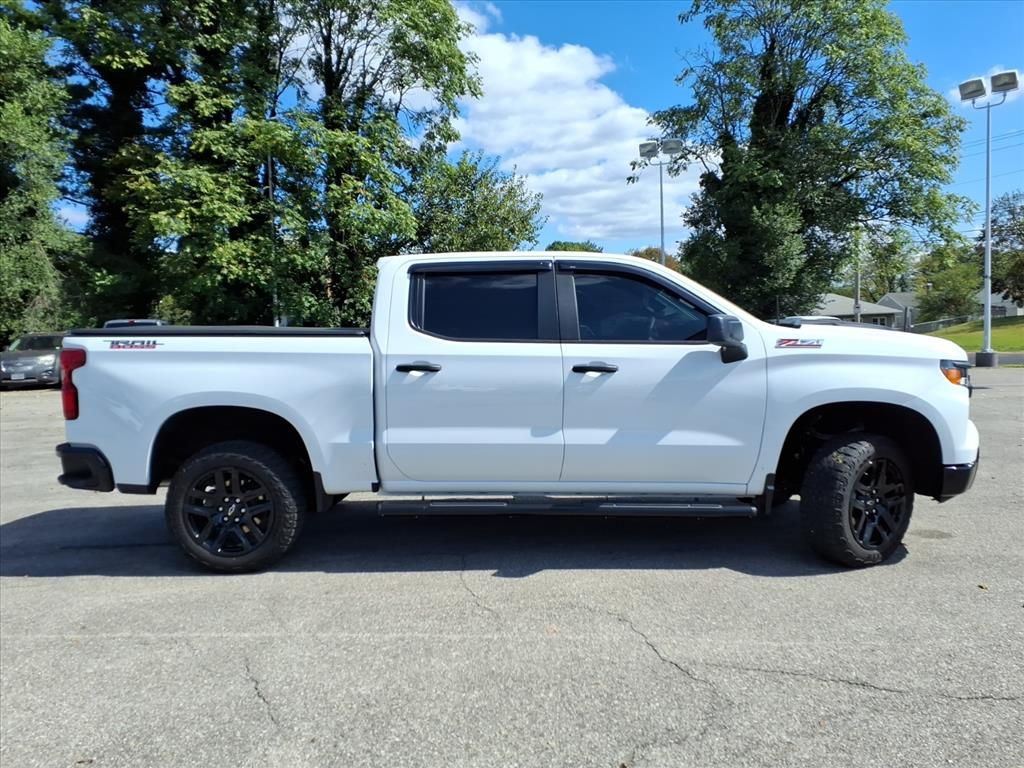 2023 Chevrolet Silverado 1500 Custom Trail Boss photo 2