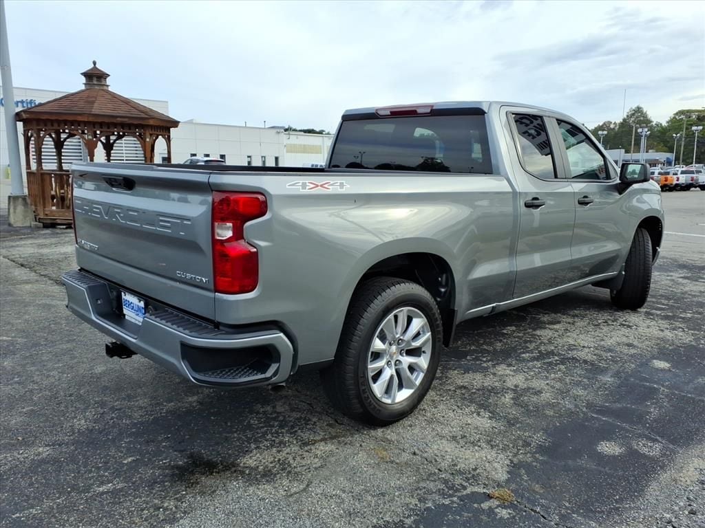 New 2026 Chevrolet Silverado 1500 Custom Truck