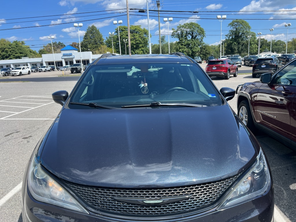 Used 2019 Chrysler Pacifica Touring Plus Minivan