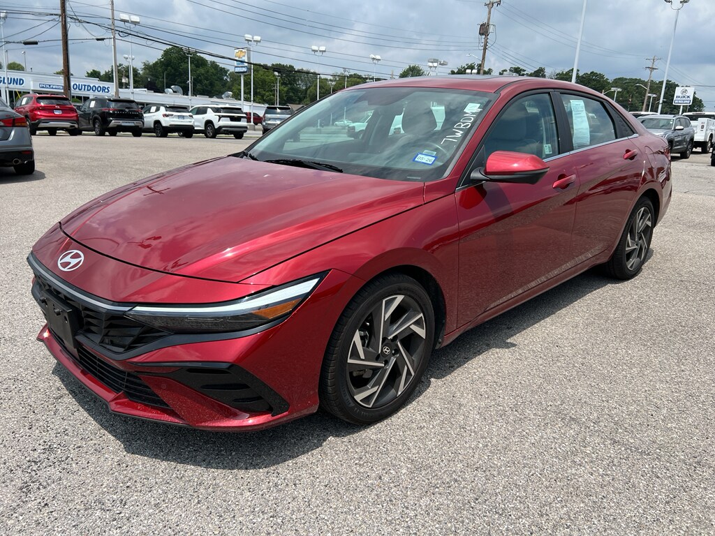 Used 2024 Hyundai Elantra Limited