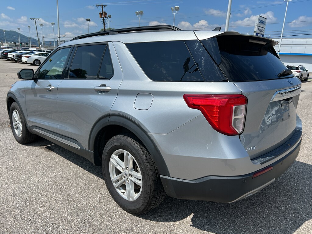 Used 2024 Ford Explorer XLT