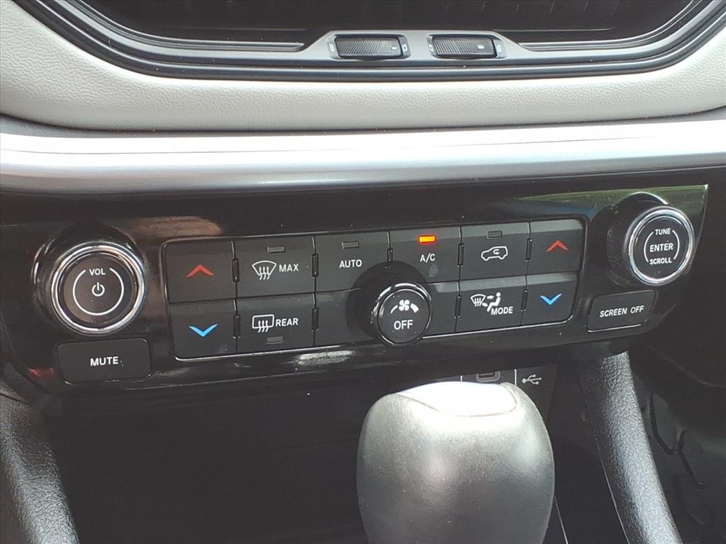 2025 Jeep Compass Limited - Photo 31