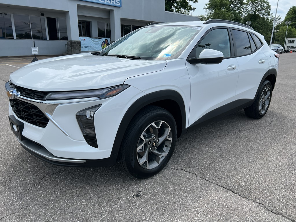 Used 2026 Chevrolet Trax LT SUV