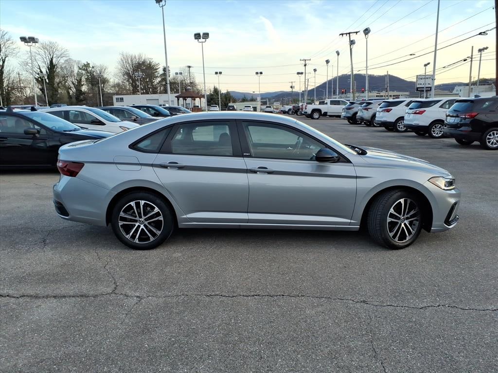 Used 2025 Volkswagen Jetta Sport