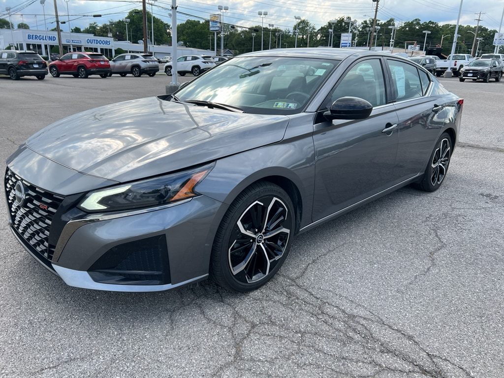 Used 2024 Nissan Altima 2.5 SR