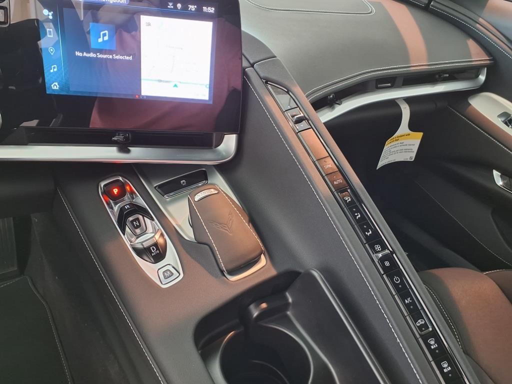 2025 Chevrolet Corvette 1LZ - Photo 13