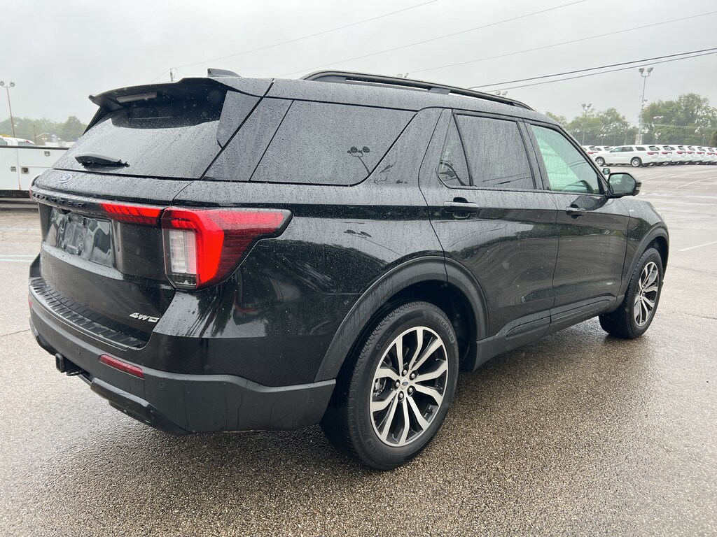 Used 2026 Ford Explorer ST-Line