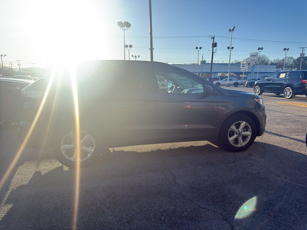 Used 2017 Ford Edge SE