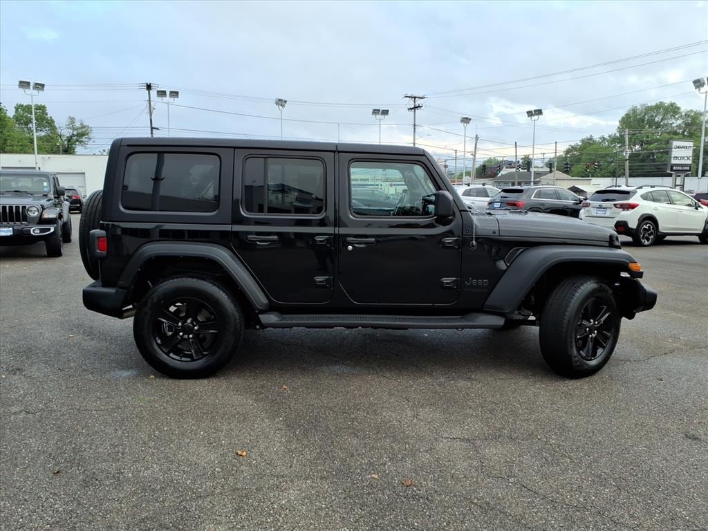 Used 2022 Jeep Wrangler Unlimited Sport Altitude 4x4 SUV
