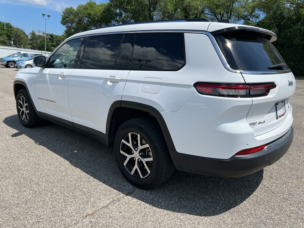 Used 2023 Jeep Grand Cherokee L Limited 4x4 SUV