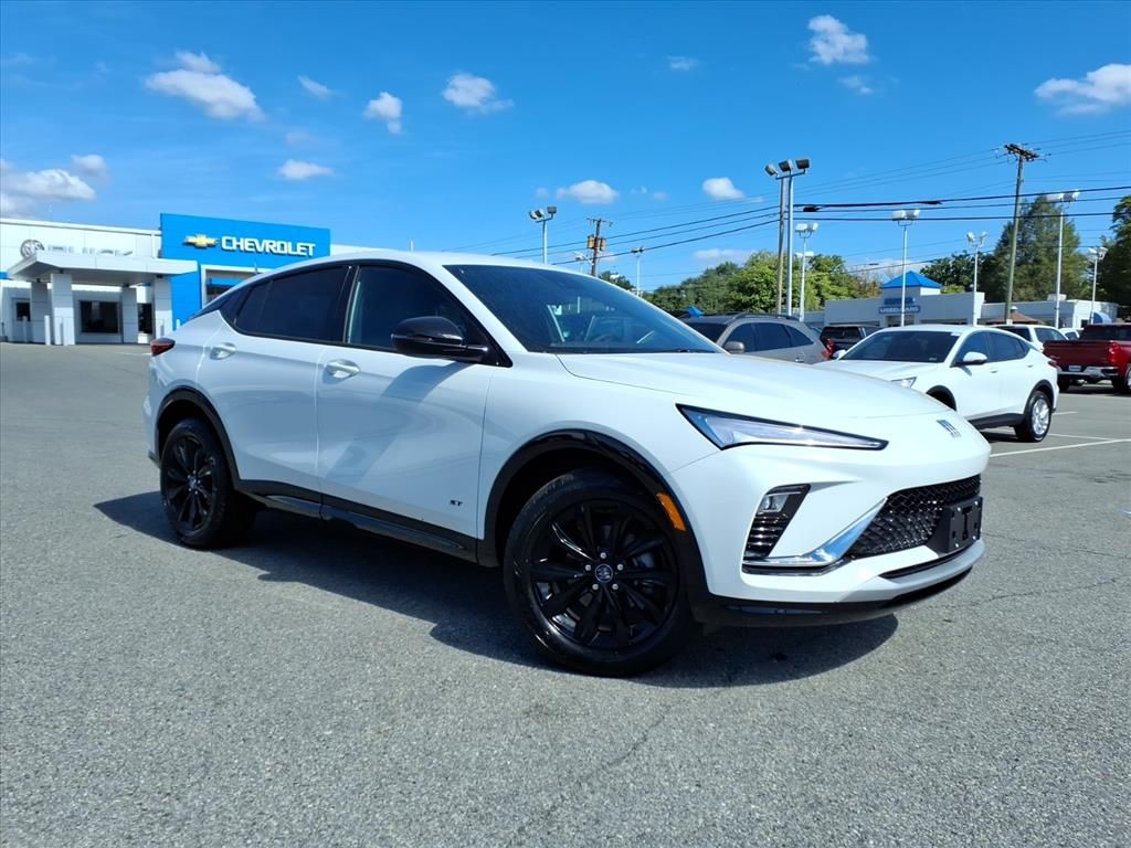 2026 Buick Envista ST photo 2